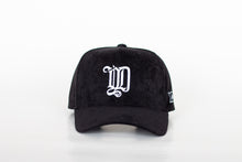 Load image into Gallery viewer, Baseball cap Black Corduroy
